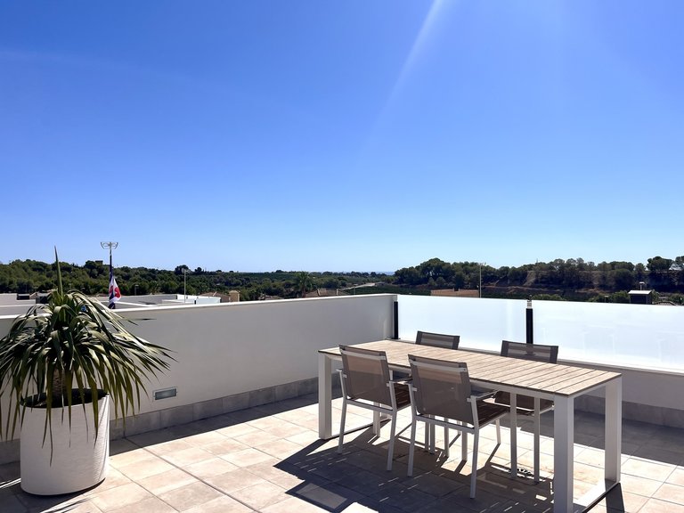 Villa for Sale in Pinar De Campoverde, Alicante 13