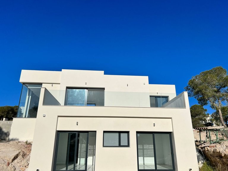 Villa for Sale in Las Colinas Golf Resort, Alicante 25