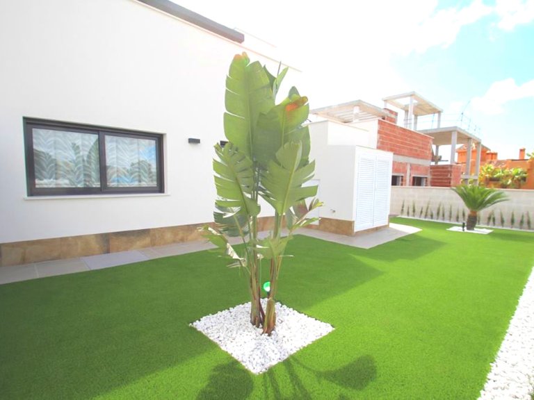 Villa for Sale in Dehesa De Campoamor, Alicante 5