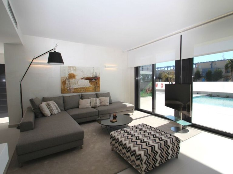 Villa for Sale in San Miguel De Salinas, Alicante 9