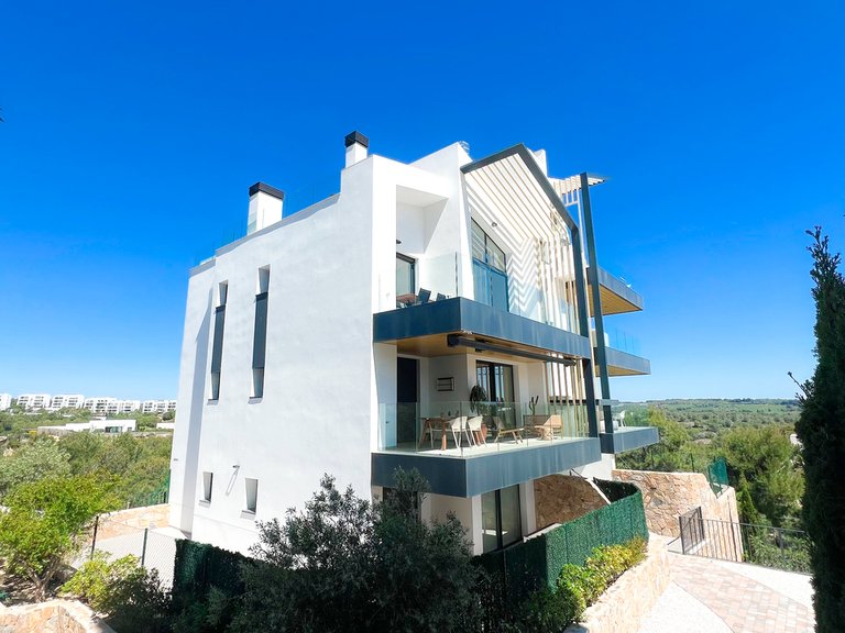 Apartment for Sale in Las Colinas Golf Resort, Alicante 31