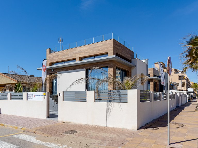 Villa for Sale in Torrevieja, Alicante 28