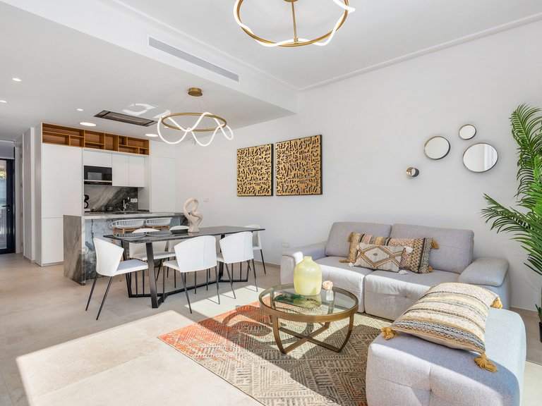 Villa for Sale in Cabo Roig, Alicante 5