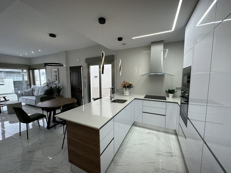 Villa for Sale in Villamartin, Alicante 11