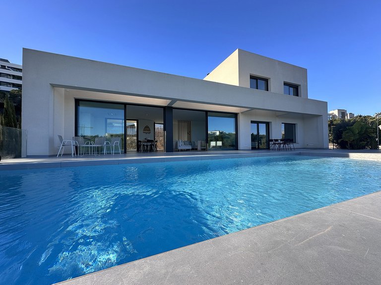 Villa for Sale in San Miguel De Salinas, Alicante 25