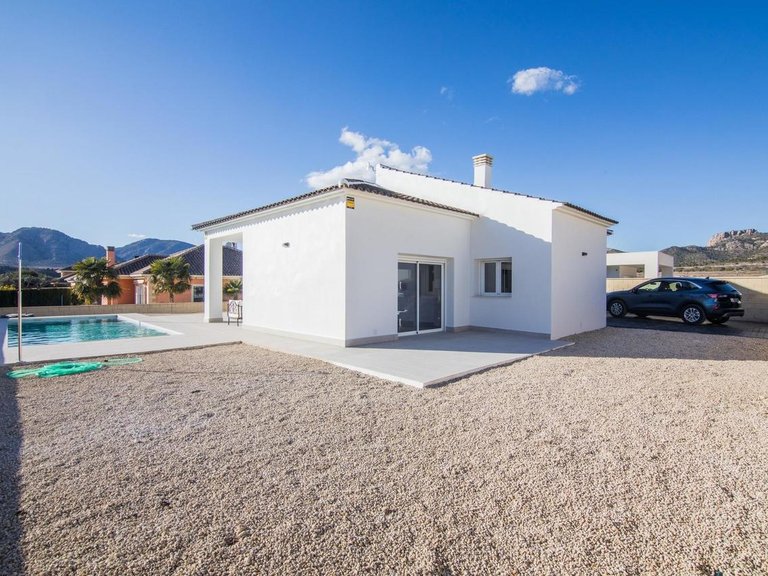 Villa for Sale in Pinoso, Alicante 14