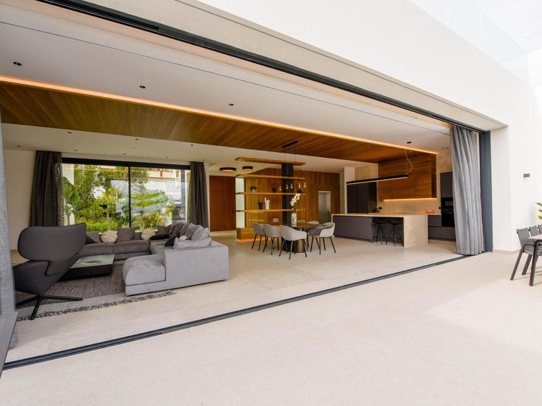 Villa for Sale in Alfaz Del Pi, Alicante 7