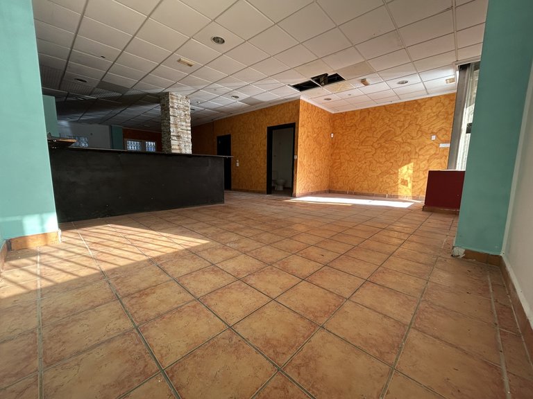 Commercial for Sale in Villamartin, Alicante 5
