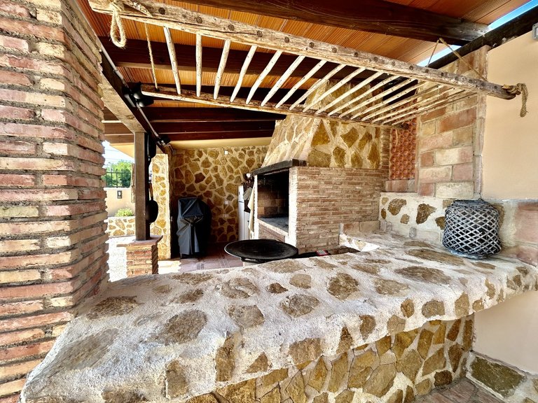 Villa for Sale in La Zenia, Alicante 6