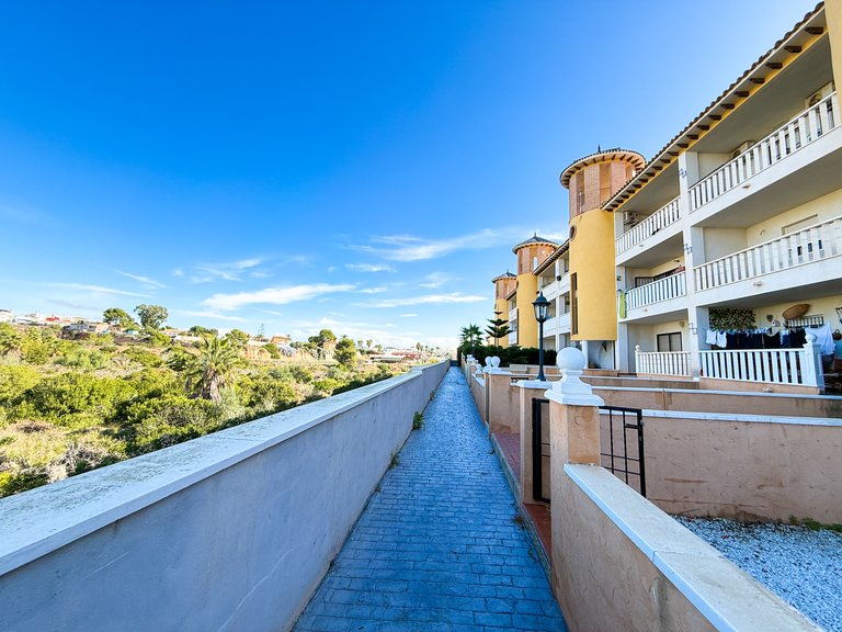 Apartment for Sale in Cabo Roig, Alicante 4