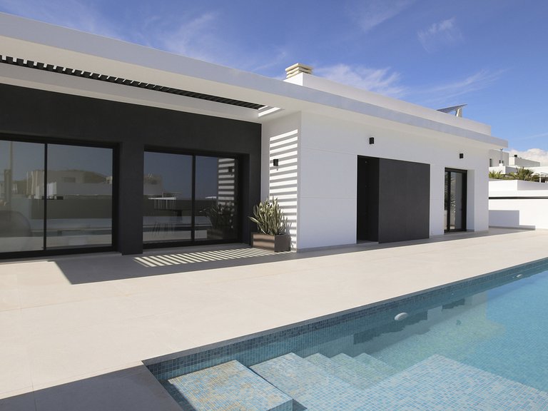 Villa for Sale in Dona Pepa, Alicante 28