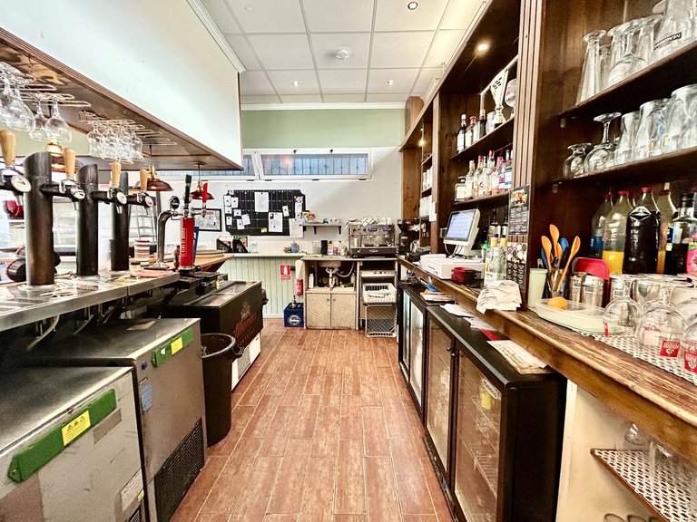 Commercial for Sale in Villamartin, Alicante 22