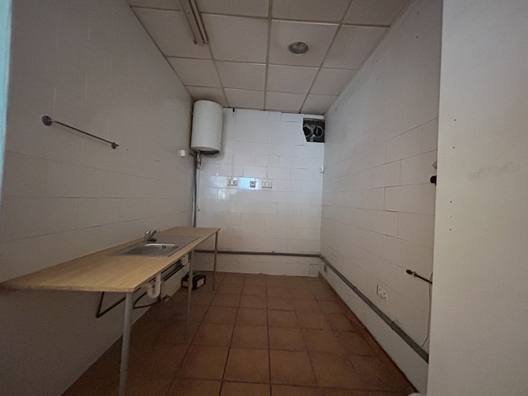 Commercial for Sale in Villamartin, Alicante 11