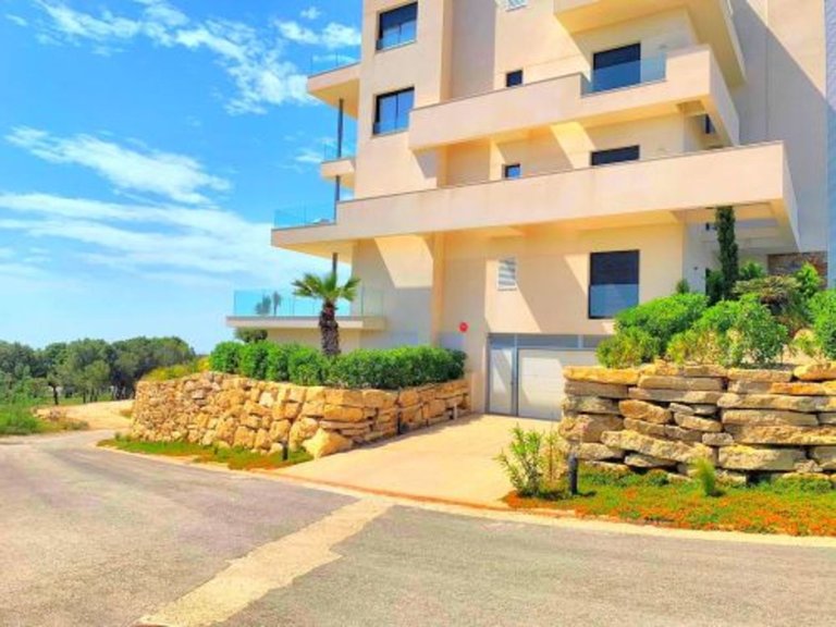 Apartment for Sale in Dehesa De Campoamor, Alicante 16