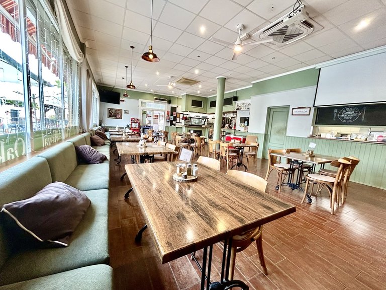 Commercial for Sale in Villamartin, Alicante 9