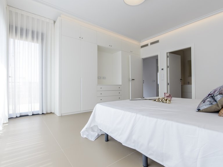 Villa for Sale in Dehesa De Campoamor, Alicante 9