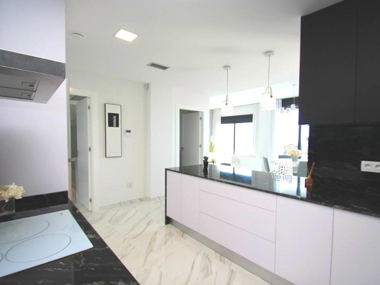 Villa for Sale in Cabo Roig, Alicante 8