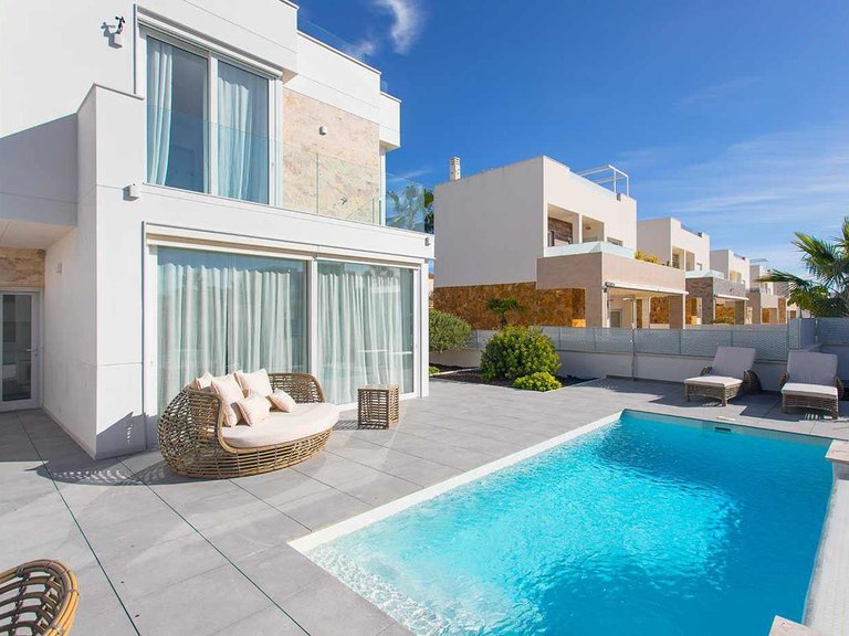 Villa for Sale in Torrevieja, Alicante 34