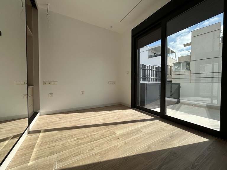 Town House for Sale in Cabo Roig, Alicante 9