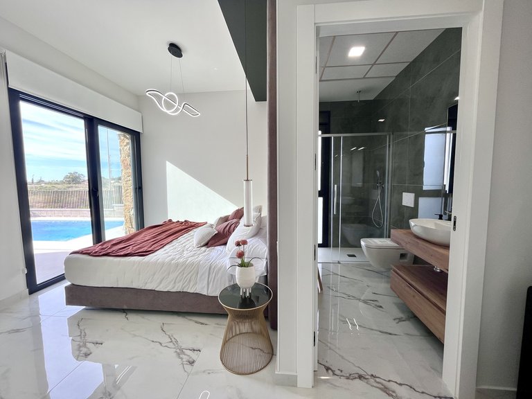 Villa for Sale in Dona Pepa, Alicante 5