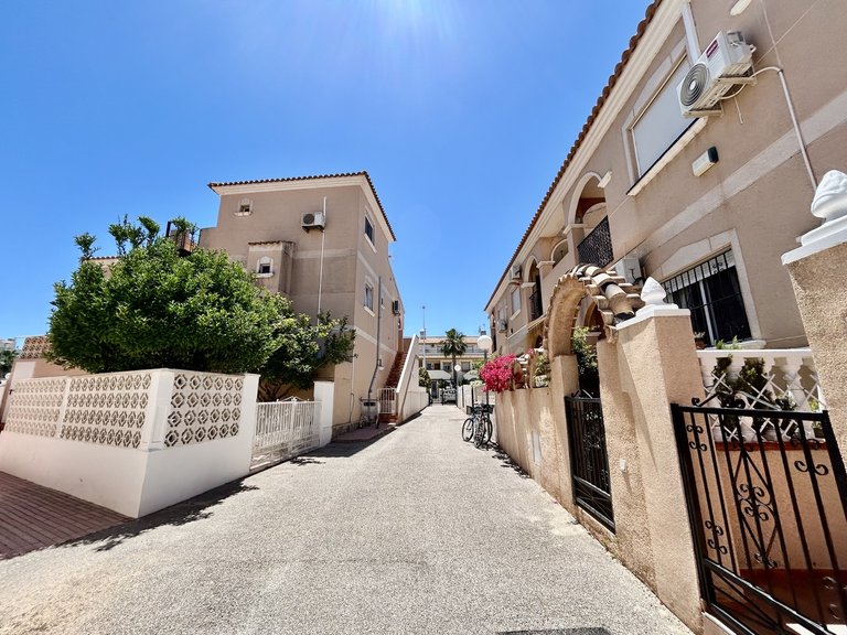 Penthouse for Sale in Orihuela Costa, Alicante 29