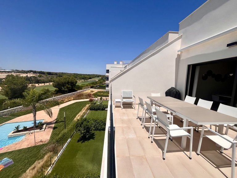 Penthouse for Sale in Lo Romero Golf, Alicante 4
