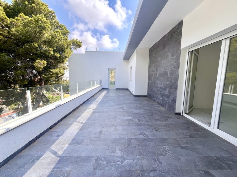 Villa for Sale in Los Balcones, Alicante 30