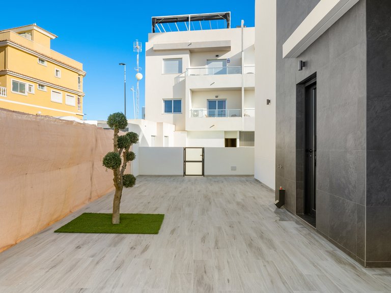Villa for Sale in Benijofar, Alicante 6
