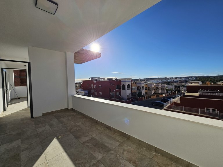Penthouse for Sale in Los Altos, Alicante 3