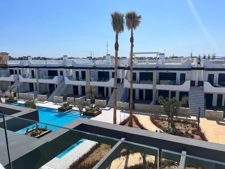 Penthouse for Sale in Punta Prima, Alicante 18