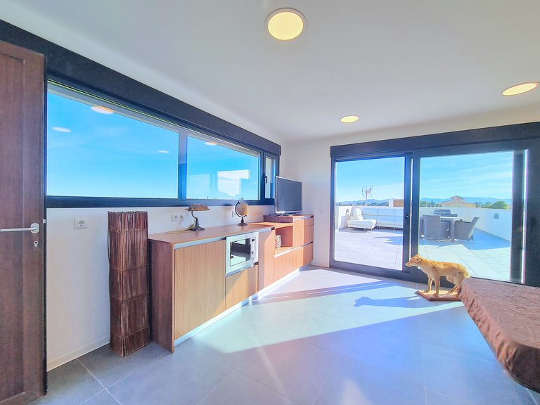 Villa for Sale in Los Alcazares, Murcia 37