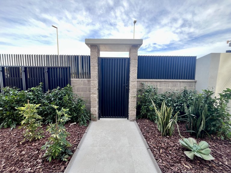 Villa for Sale in Dona Pepa, Alicante 23