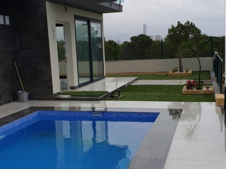 Villa for Sale in Finestrat, Alicante 7