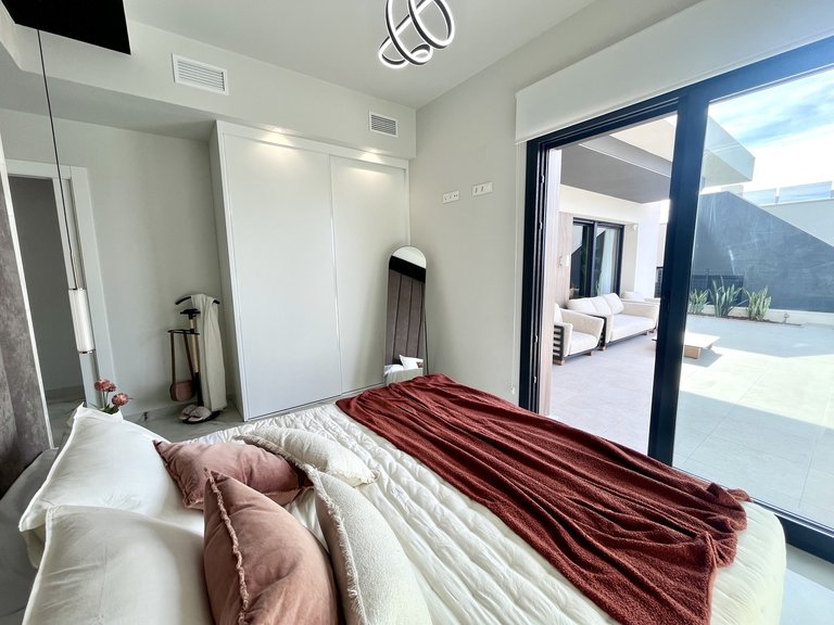 Villa for Sale in Cuidad Quesada, Alicante 7