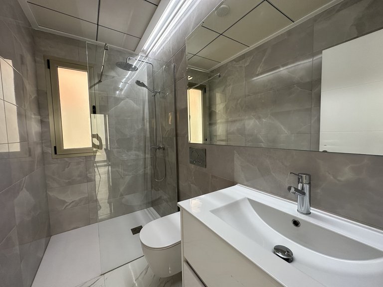 Villa for Sale in Villamartin, Alicante 19