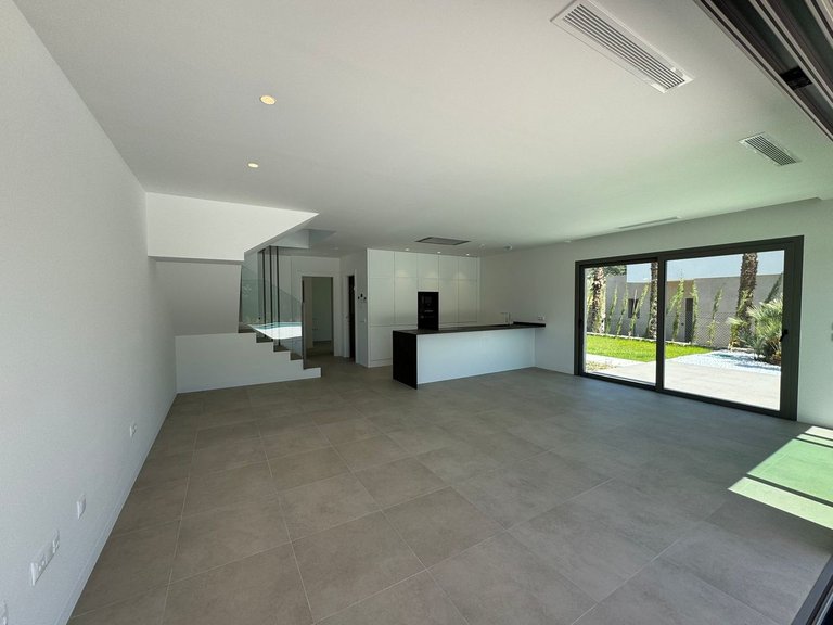 Villa for Sale in Las Colinas Golf Resort, Alicante 18