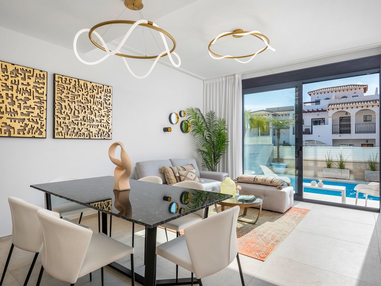 Villa for Sale in Cabo Roig, Alicante 8