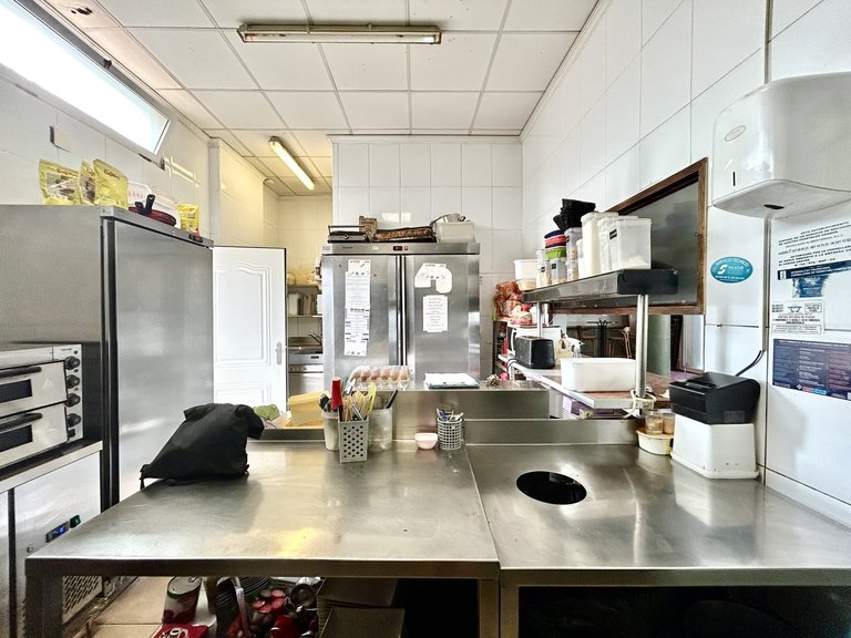 Commercial for Sale in Villamartin, Alicante 18