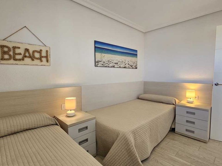 Apartment for Sale in Mil Palmeras, Alicante 21