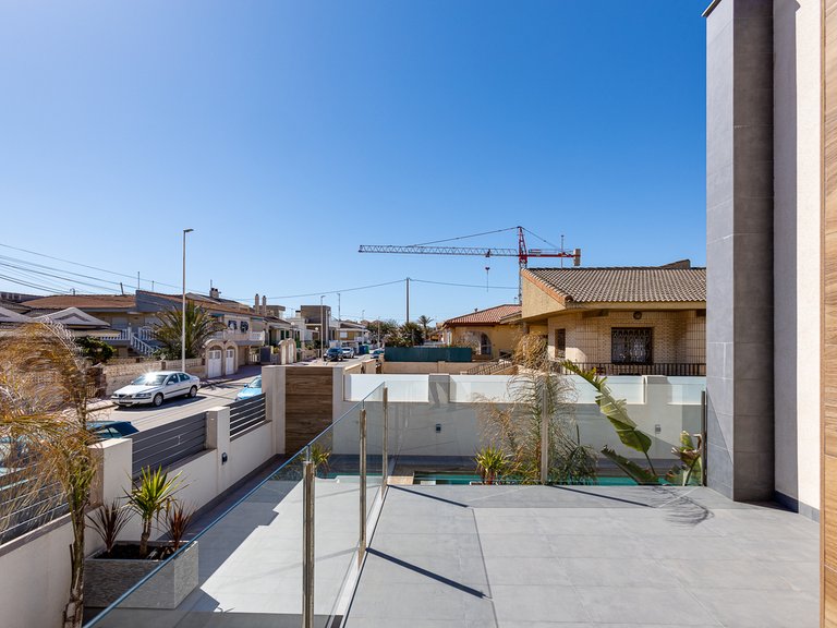 Villa for Sale in Torrevieja, Alicante 38
