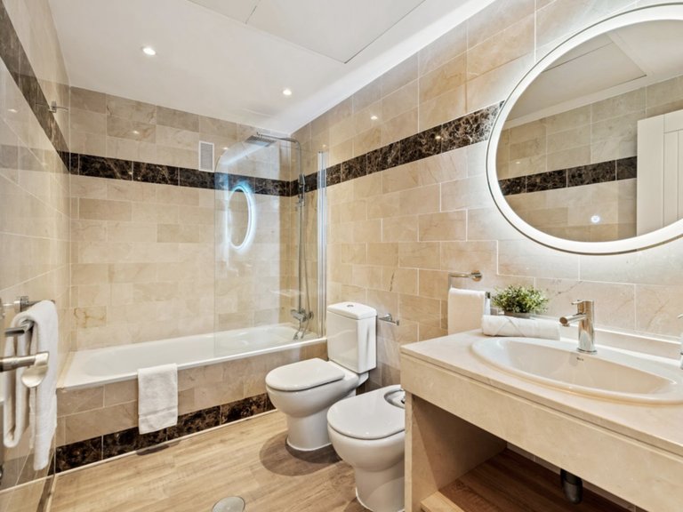 Apartment for Sale in Benahavis, Malaga 8