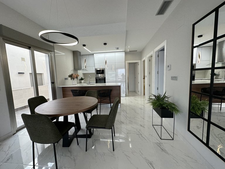 Villa for Sale in Villamartin, Alicante 7
