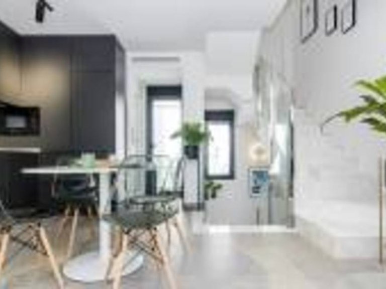 Villa for Sale in Guardamar, Alicante 1