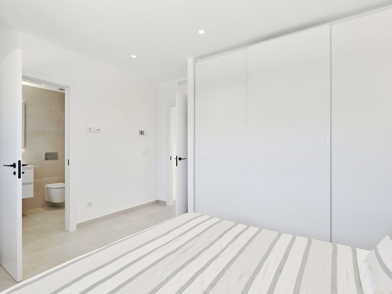 Villa for Sale in Cabo Roig, Alicante 11