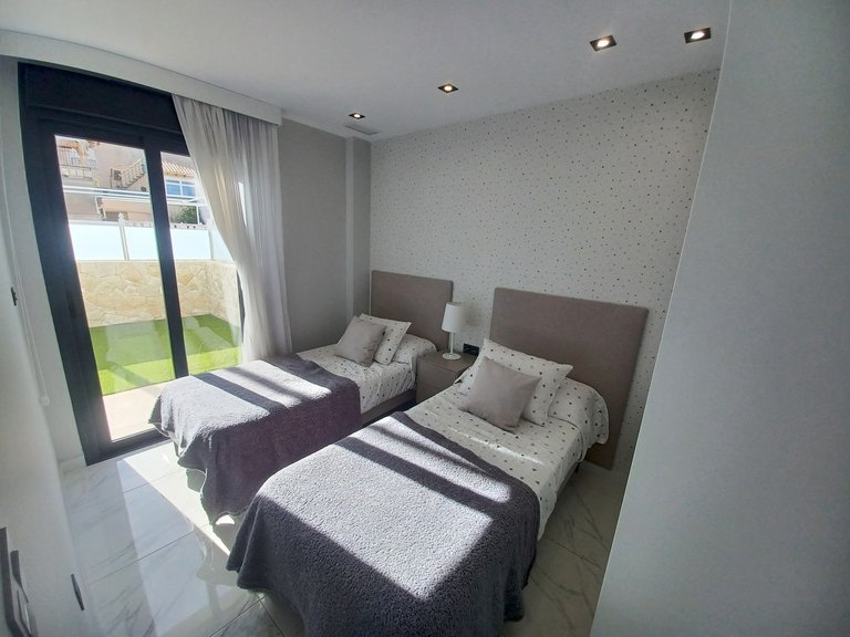Apartment for Sale in Punta Prima, Alicante 14