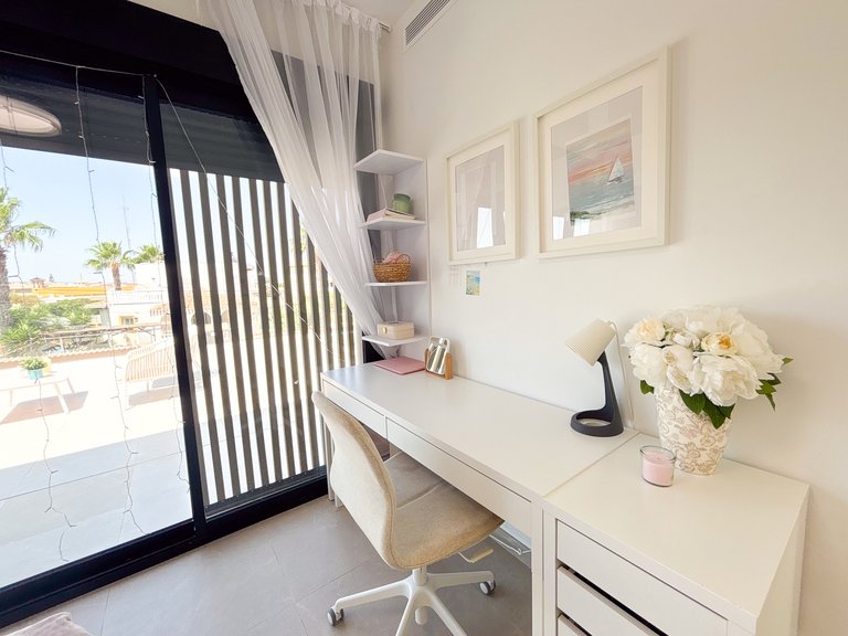 Villa for Sale in Cabo Roig, Alicante 38
