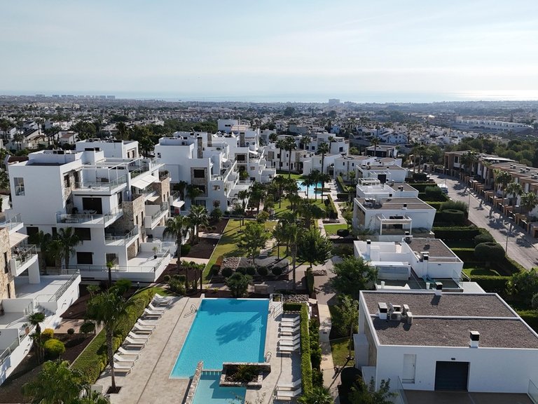 Villa for Sale in Villamartin, Alicante 2