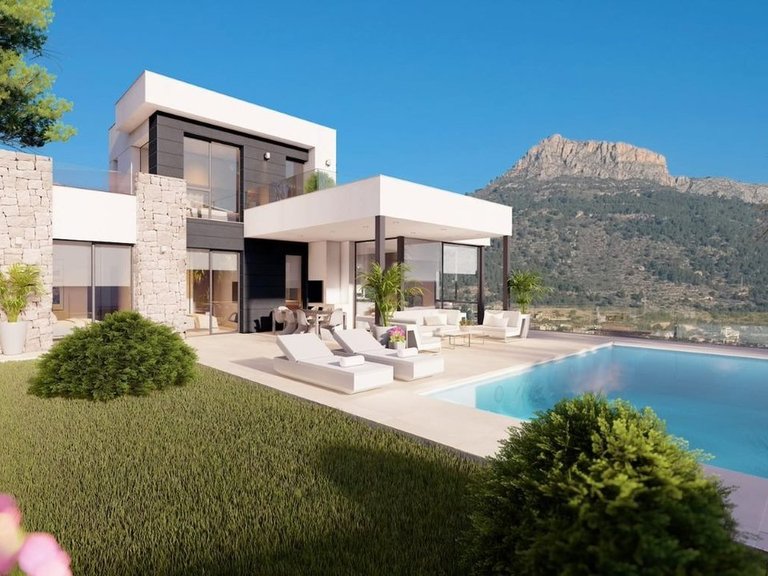 Villa for Sale in Calpe, Alicante 2