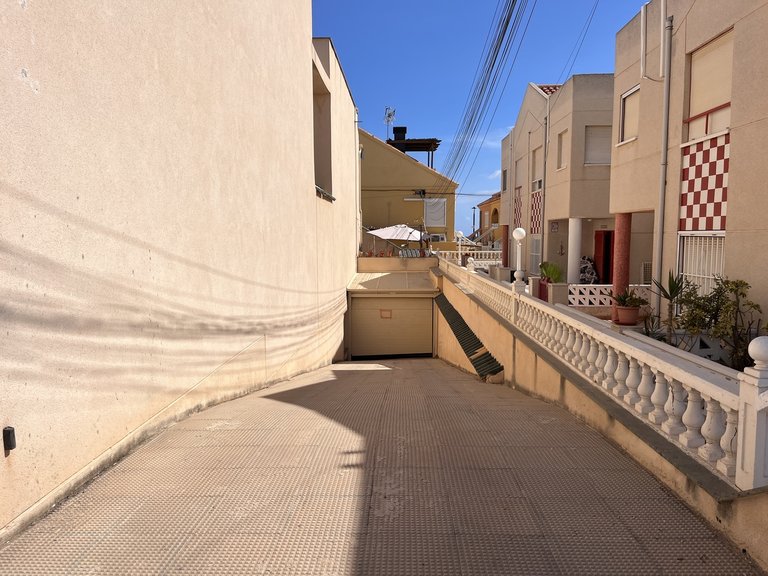 Town House for Sale in Torrevieja, Alicante 32