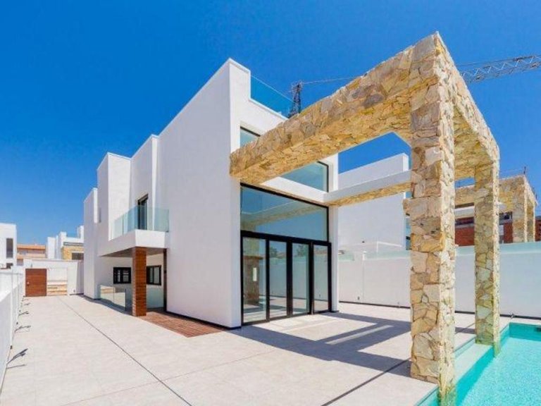 Villa for Sale in Torrevieja, Alicante 34